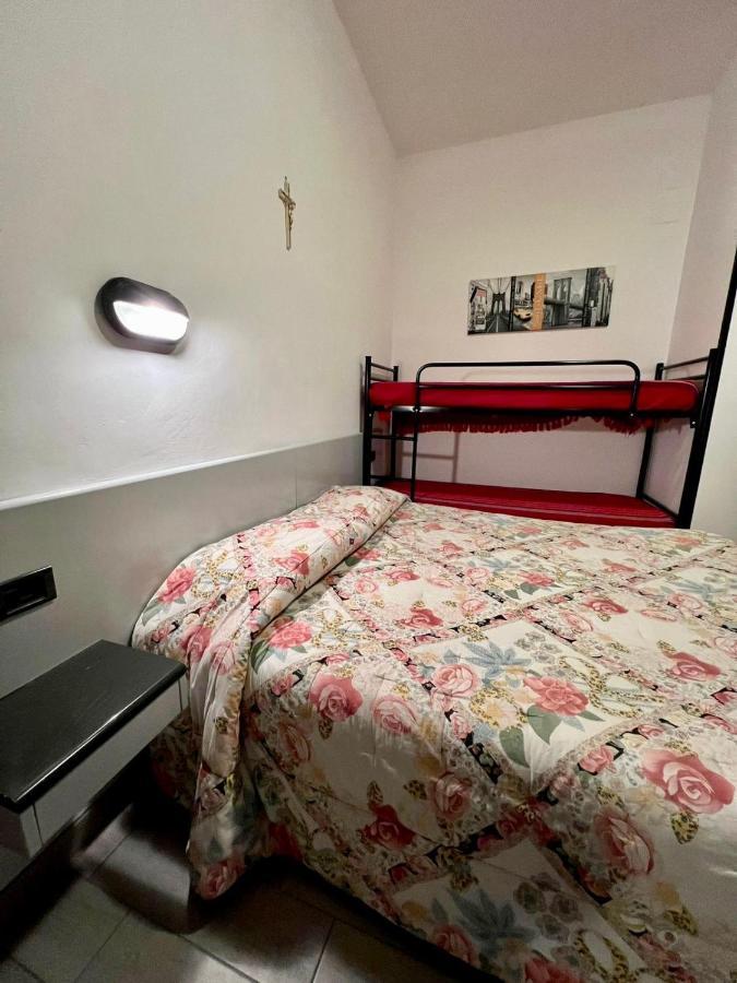 Hotel Centrale カーシャ エクステリア 写真