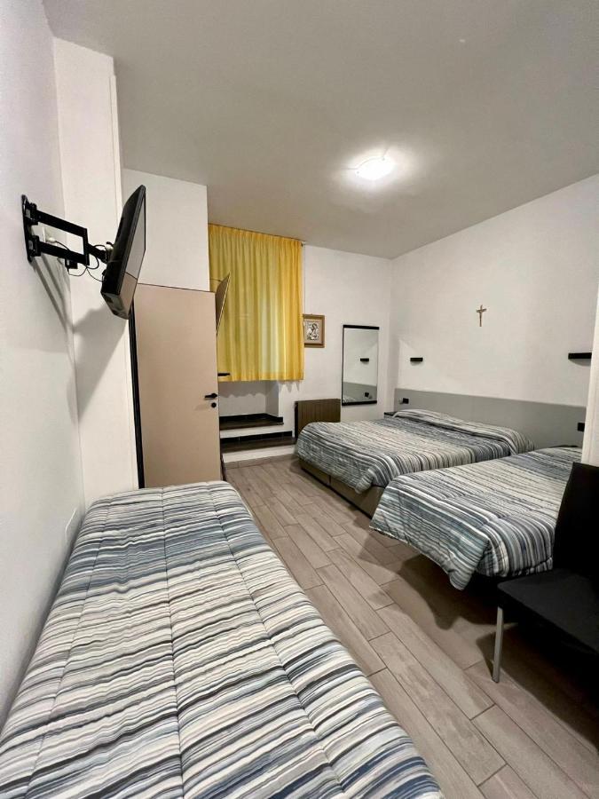 Hotel Centrale カーシャ エクステリア 写真
